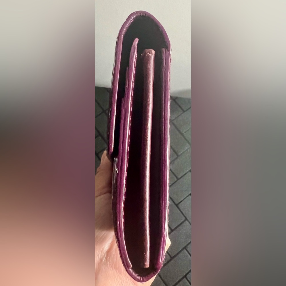 Louis Vuitton Vernis Long Wallet - Picture 3 of 11
